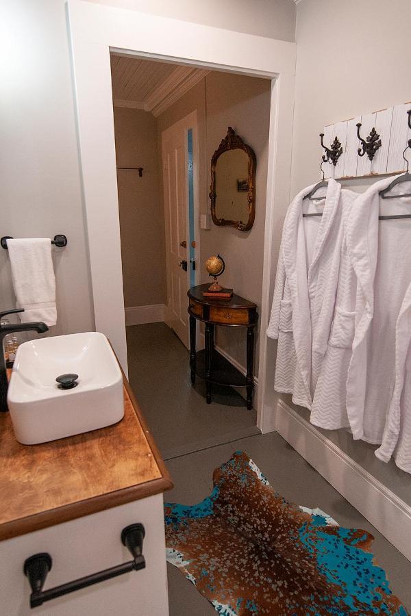 Dabbs Hotel Bed And Breakfast Llano Extérieur photo