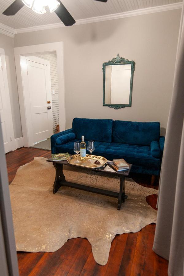 Dabbs Hotel Bed And Breakfast Llano Extérieur photo
